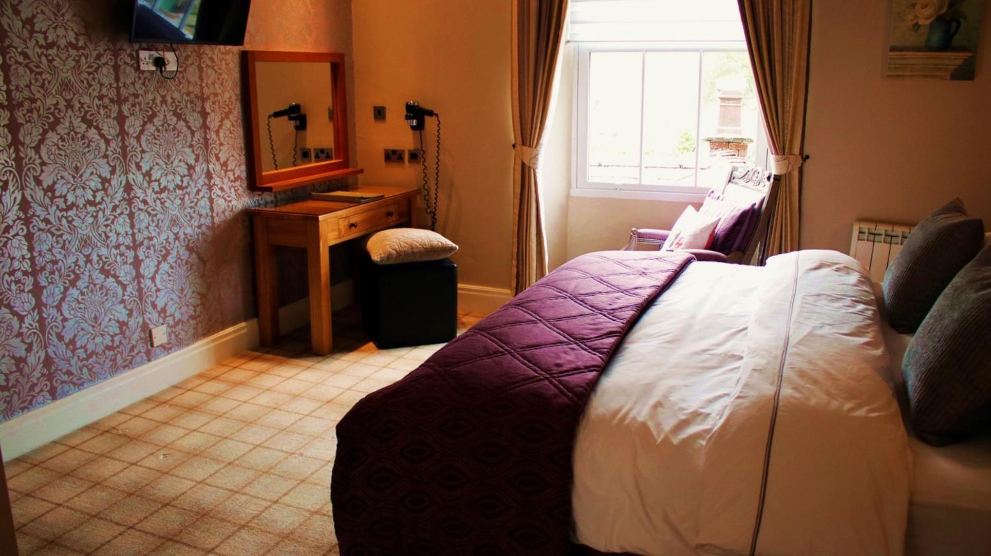 Bowness Bay Suites (Adults Only) מראה חיצוני תמונה